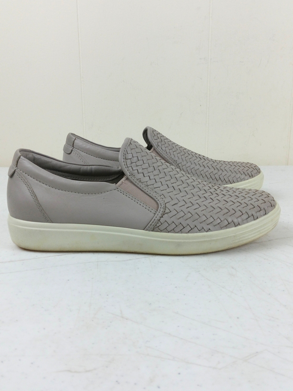 Ecco Women's Slip-On Woven Leather Casual Comfort Sneakers Taupe Size 8